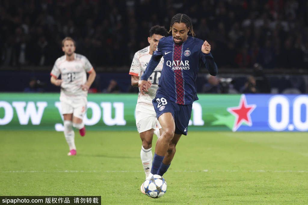 登贝莱回归巴黎vs热刺：逐步复出背后的战术考量与球迷期待